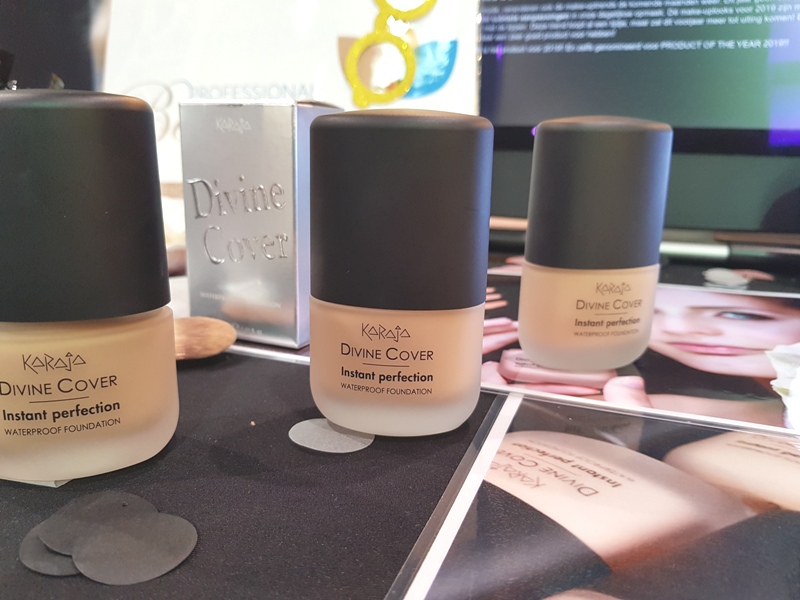Karaja Divine Cover waterproof foundation