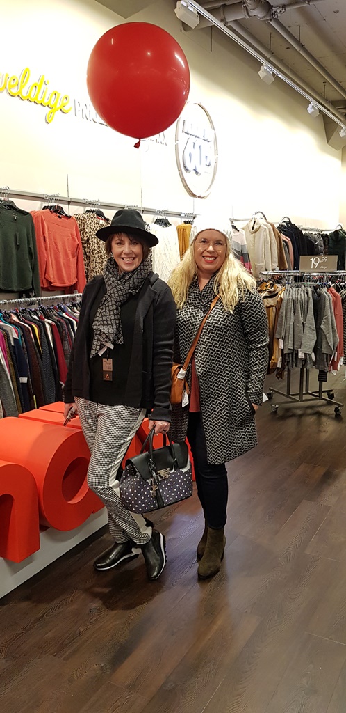 TKmaxx Nijmegen Sonja & Debbie